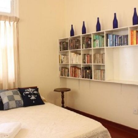 Charming Homestay By The Beach Дехивала-Маунт-Лавиния Экстерьер фото