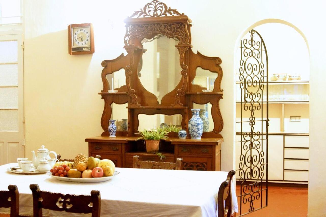 Charming Homestay By The Beach Дехивала-Маунт-Лавиния Экстерьер фото